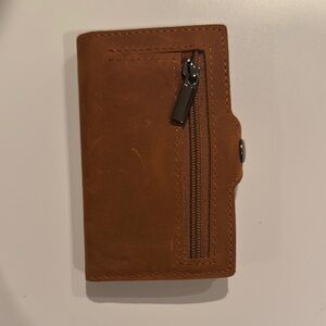 Brown Leather Key Holder with Zipper